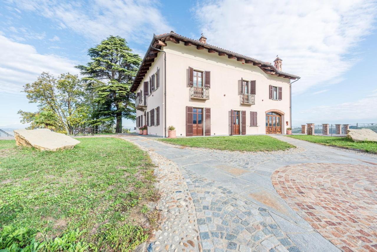 Villa Bricco Paglieri, Entire Villa Alba  Buitenkant foto