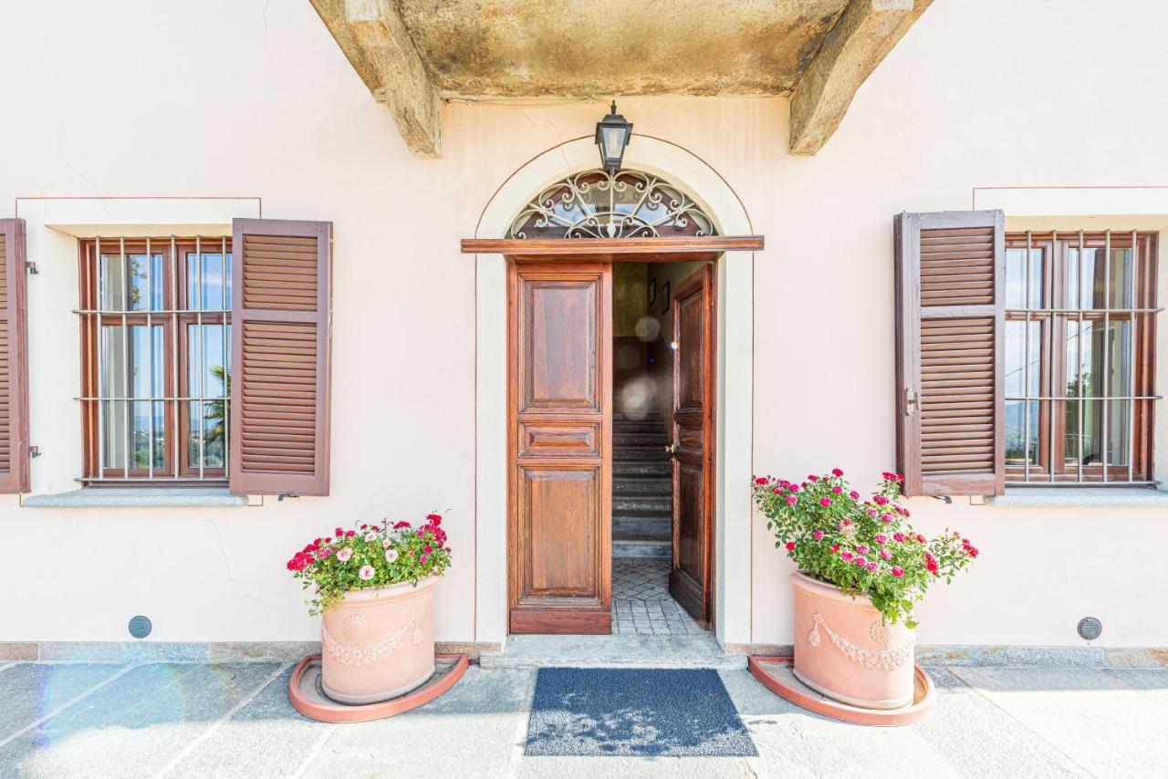 Villa Bricco Paglieri, Entire Villa Alba  Buitenkant foto