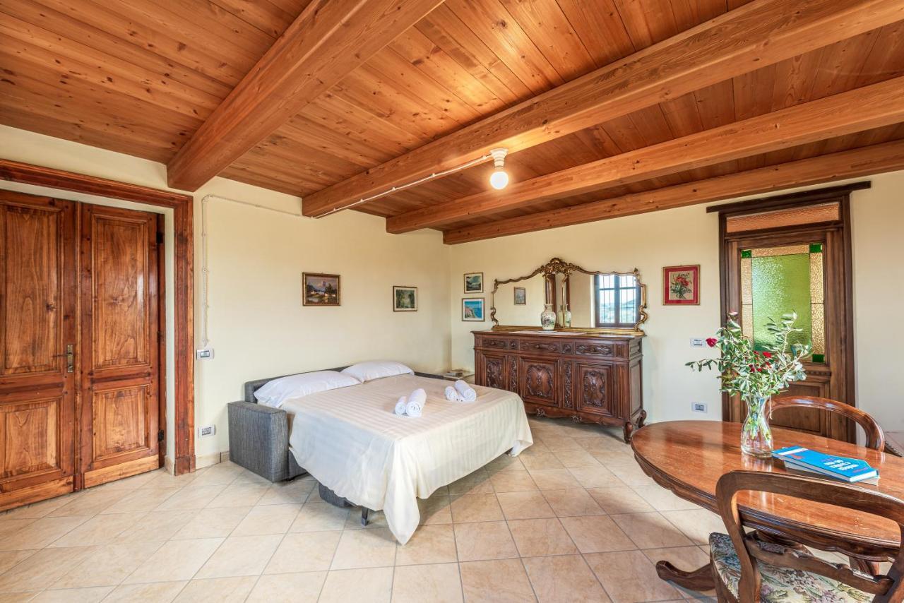 Villa Bricco Paglieri, Entire Villa Alba  Buitenkant foto
