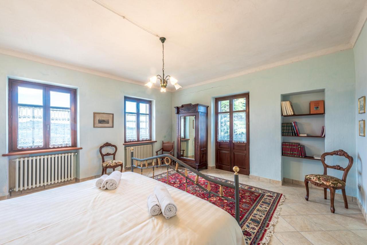 Villa Bricco Paglieri, Entire Villa Alba  Buitenkant foto