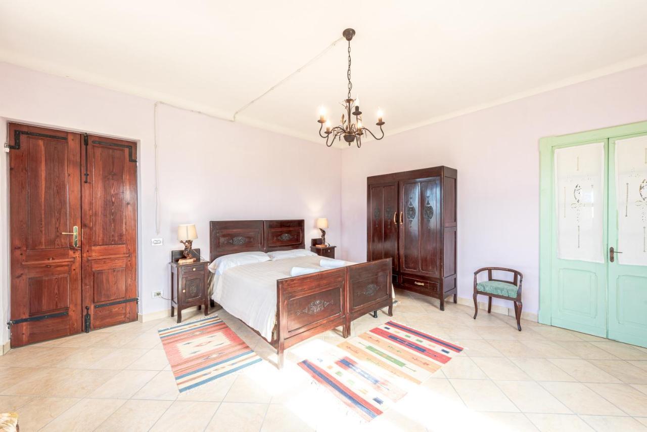 Villa Bricco Paglieri, Entire Villa Alba  Buitenkant foto