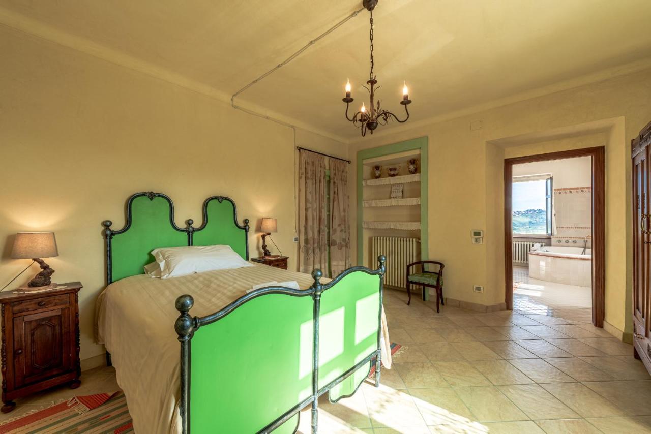 Villa Bricco Paglieri, Entire Villa Alba  Buitenkant foto